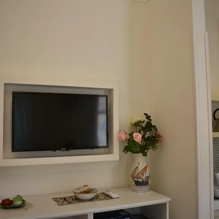 Apartment La Casa Di Zeffiro *