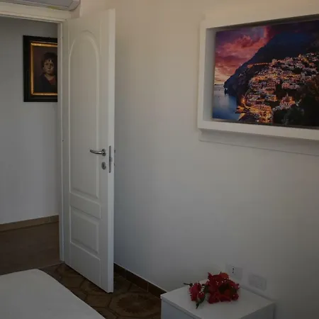 La Casa Di Zeffiro Apartment *