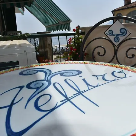 La Casa Di Zeffiro Apartman
